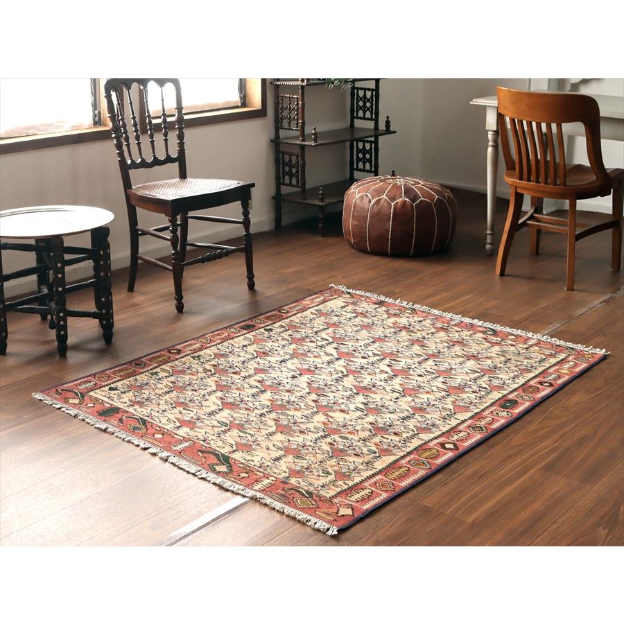 イランの手織りキリム セネ 144x119cm 花束のモチーフ |  | 01