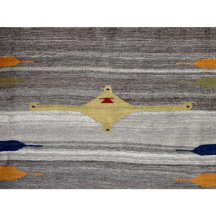 カシュカイ族の手織りキリム  114x93cm 幾何学モチーフ |  | 02