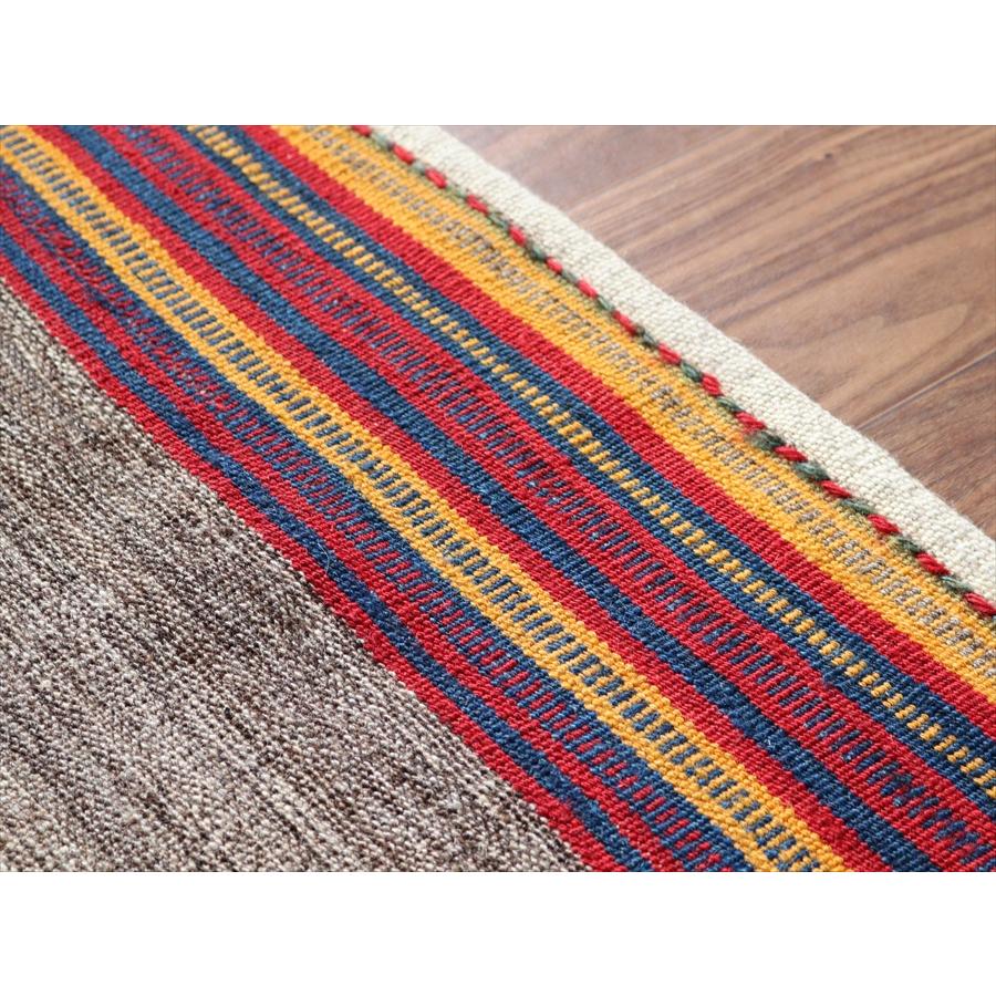 カシュカイ族の手織りキリム  114x93cm 幾何学モチーフ |  | 06