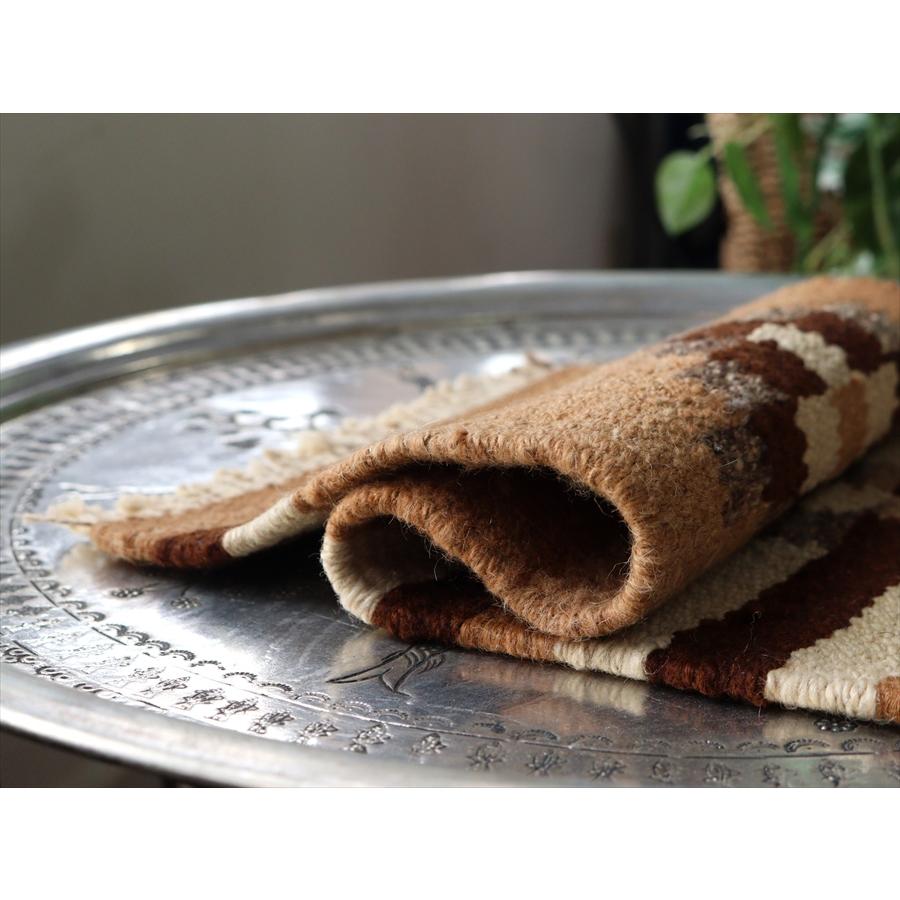 トルコの手織りキリム カルス 46x25cm 幾何学モチーフ ブラウン |  | 04