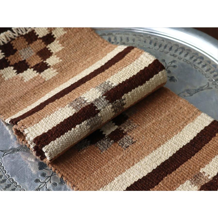 トルコの手織りキリム カルス 67x24cm 幾何学モチーフ ブラウン |  | 04