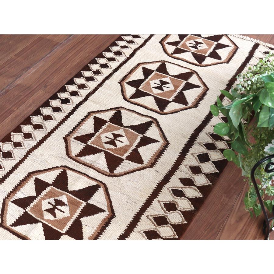 トルコの手織りキリム カルス 164x87cm メダリオンと幾何学モチーフ |  | 05