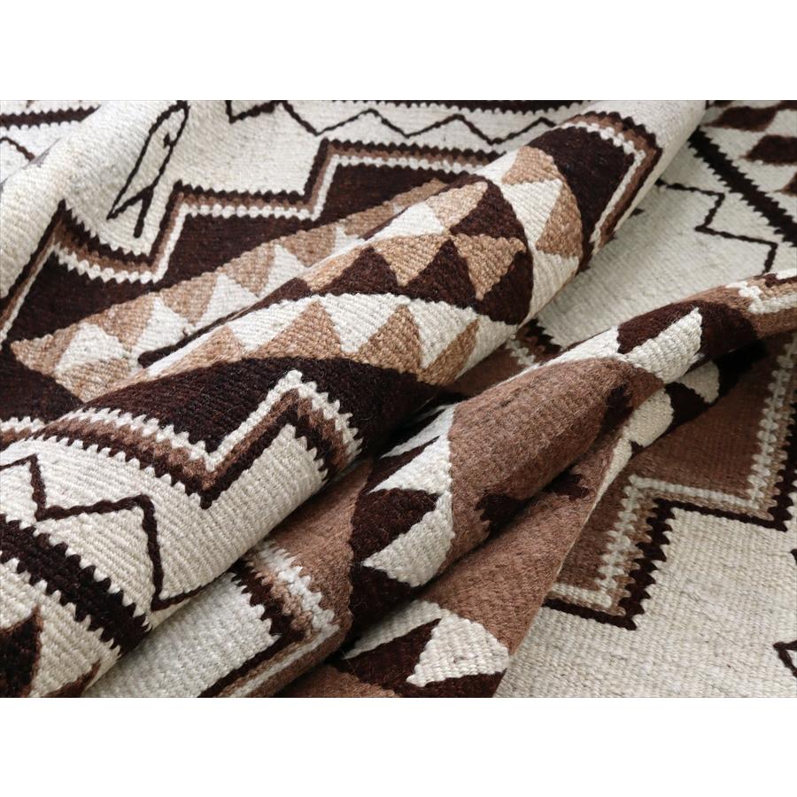 トルコの手織りキリム カルス 169x94cm メダリオンと幾何学モチーフ |  | 07