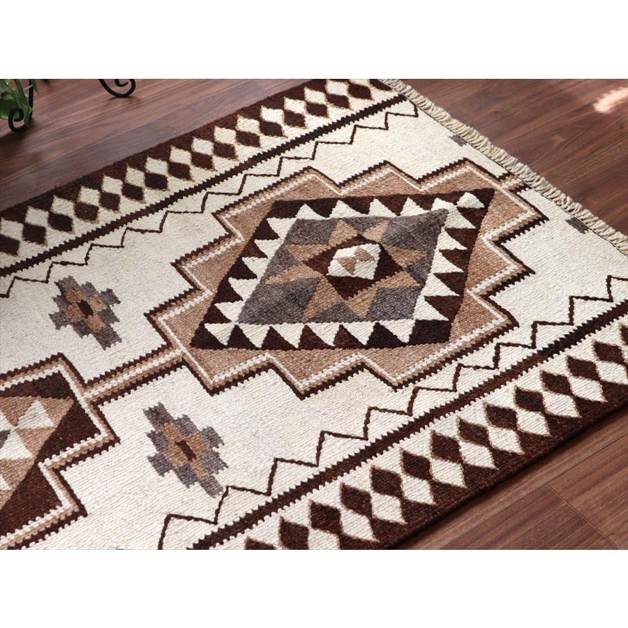 トルコの手織りキリム カルス 167x96cm メダリオンと幾何学モチーフ |  | 02