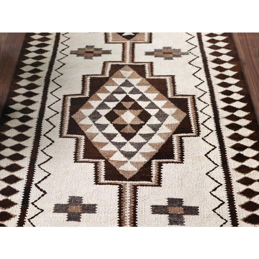 トルコの手織りキリム カルス 167x96cm メダリオンと幾何学モチーフ |  | 03