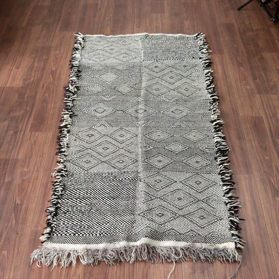 モロッコキリム ザナフィ ZANAFI kilim 205x93cm パターンの違うジジム織り モノトーン | 