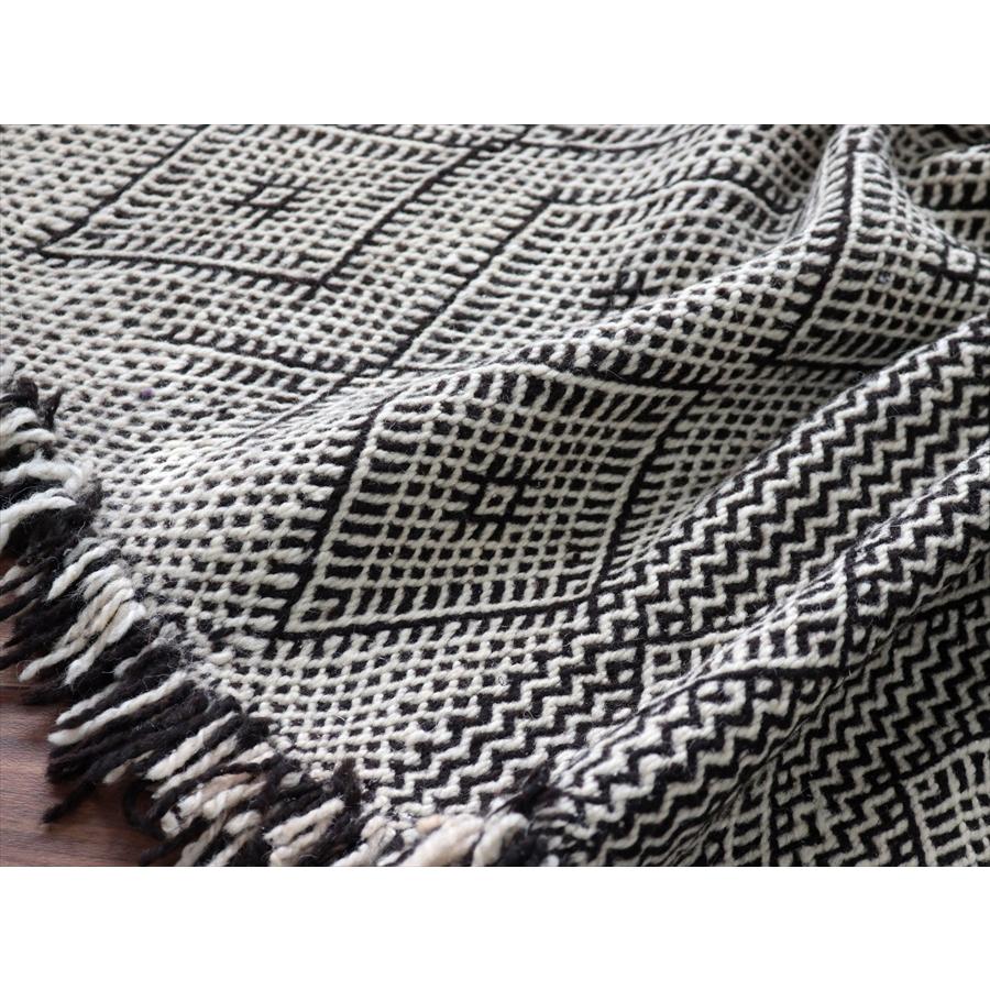 モロッコキリム ザナフィ ZANAFI kilim 205x93cm パターンの違うジジム織り モノトーン |  | 06