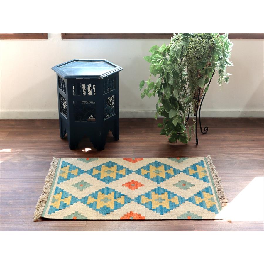 カシュカイキリム シラーズ産 89x59cm イランの手織りラグ |  | 01