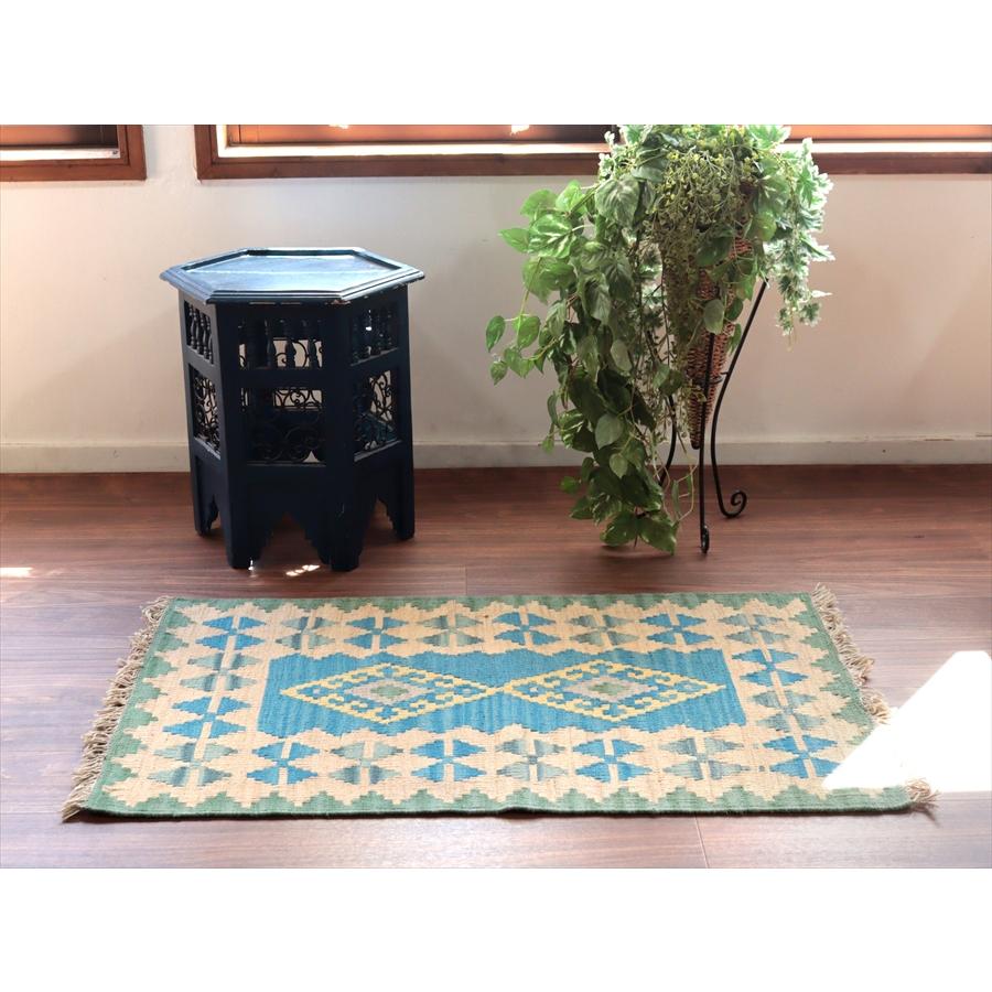 カシュカイキリム シラーズ産 104x63cm イランの手織りラグ |  | 01