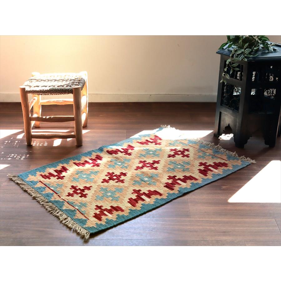 カシュカイキリム シラーズ産 94x62cm イランの手織りラグ |  | 01