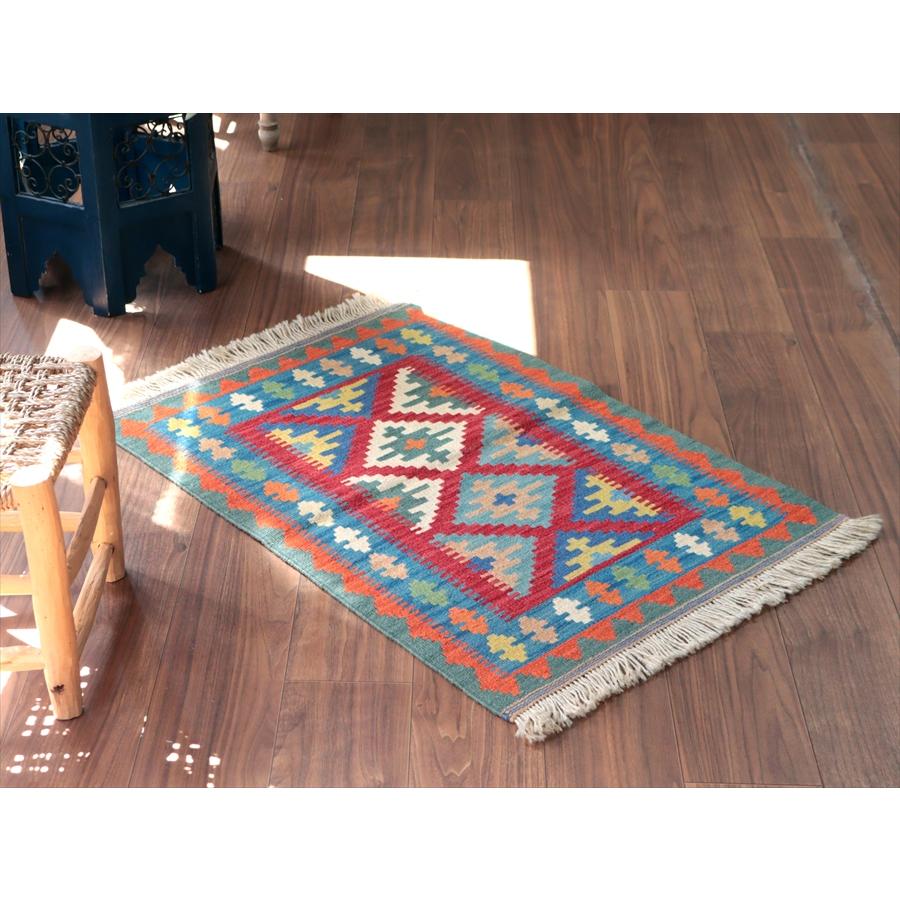 カシュカイキリム シラーズ産 91x65cm イランの手織りラグ |  | 01