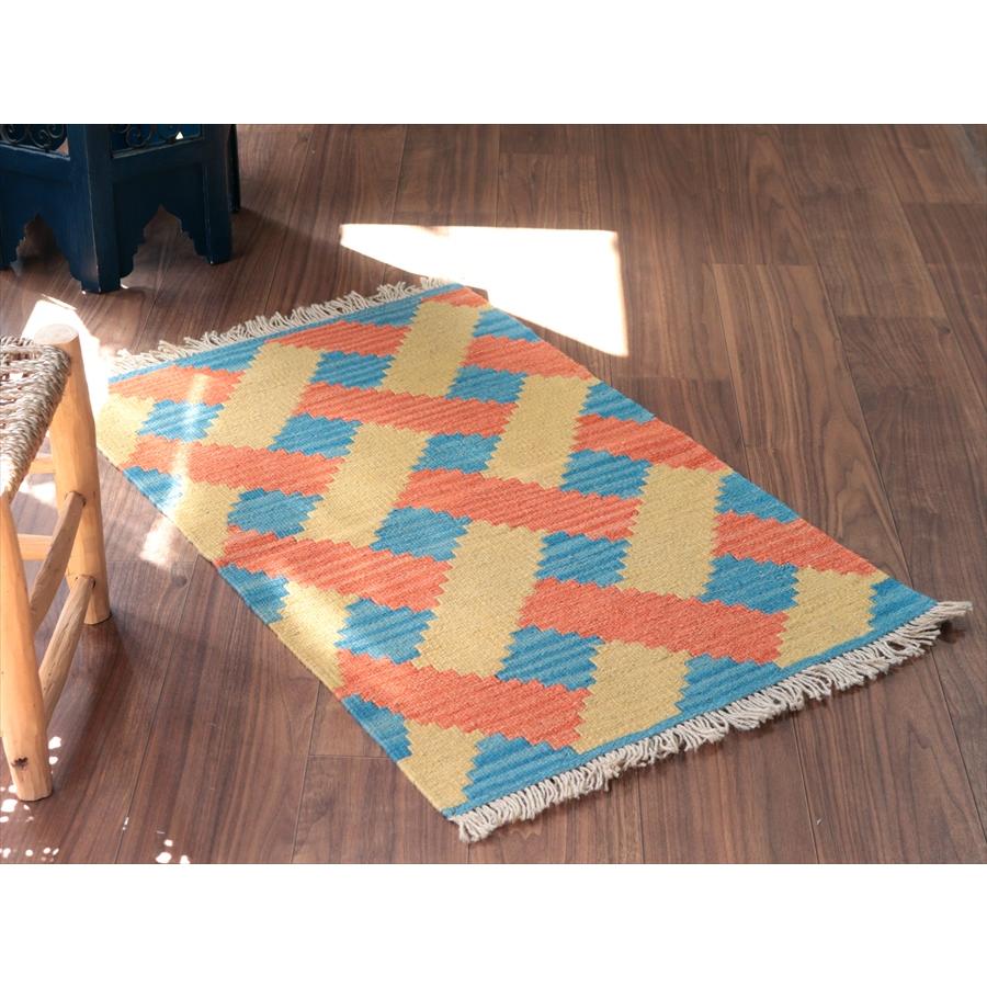 カシュカイキリム シラーズ産 91x59cm イランの手織りラグ |  | 01