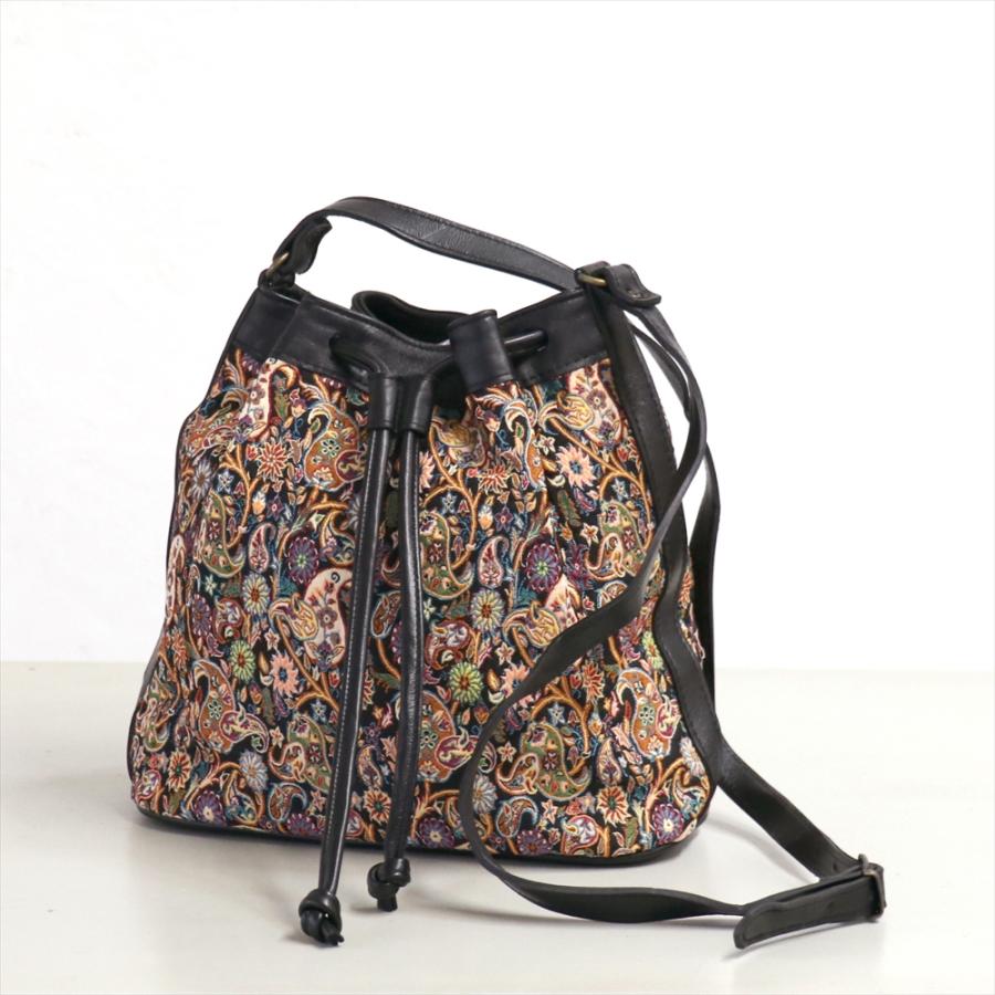テルメ ペイズリーの巾着型ショルダーバッグ黒　ブラック | 