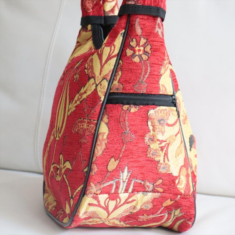 ショルダーバッグ　変形タイプ　トルコ製ヴァレンス　レッド | ブランド登録なし | 01