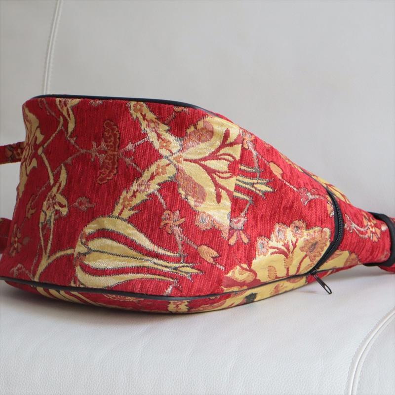 ショルダーバッグ　変形タイプ　トルコ製ヴァレンス　レッド | ブランド登録なし | 02