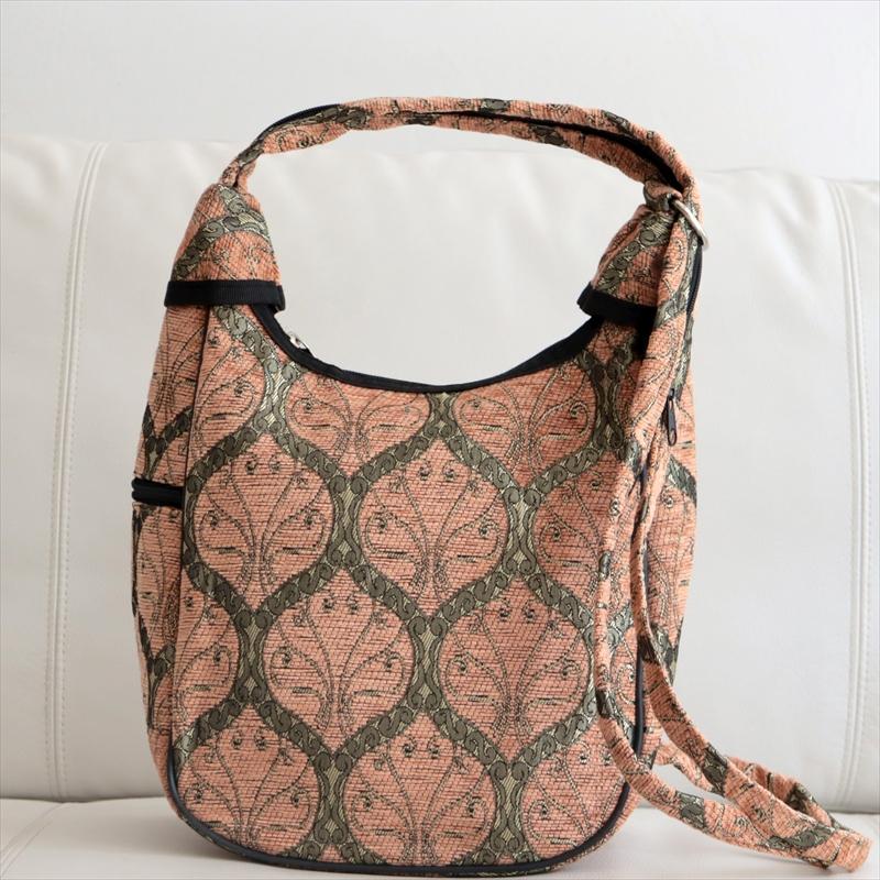 ショルダーバッグ　変形タイプ　トルコ製クレスト　パステルオレンジ | ブランド登録なし