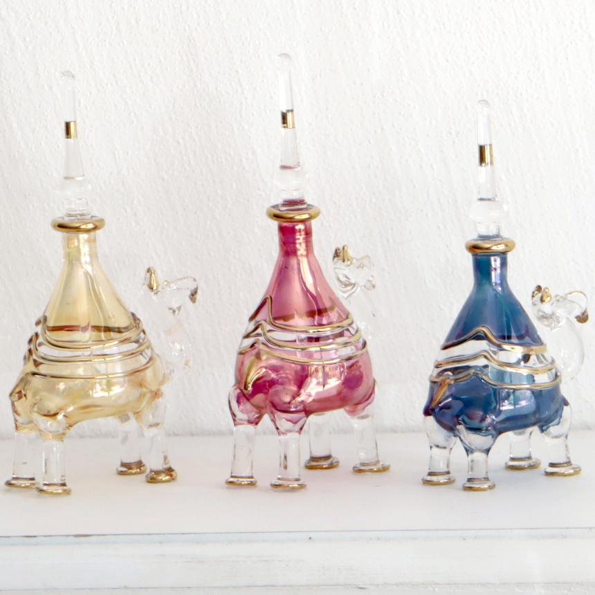 エジプト ガラス香水瓶 ラクダ 3頭セット : インプレッションオブ