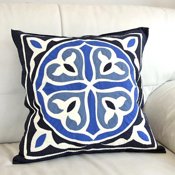 ハンドアップリケ コットンクッションカバー ハーヤ メーヤーKheyamiaー48x48cm | ブランド登録なし