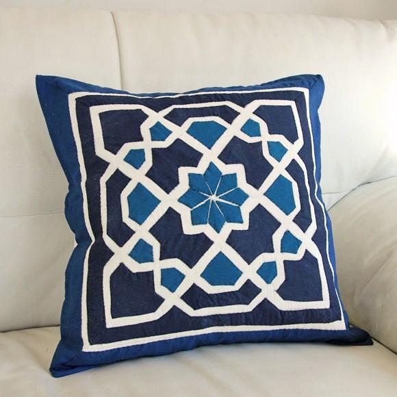 ハンドアップリケ コットンクッションカバー ハーヤ メーヤーKheyamiaー46x45cm | ブランド登録なし