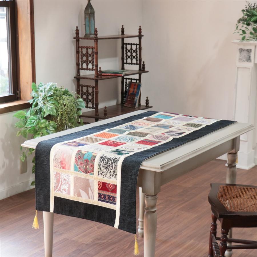 テーブルランナー　モザイクパッチワーク 142x50cmサイズ シュニール素材 |  | 01