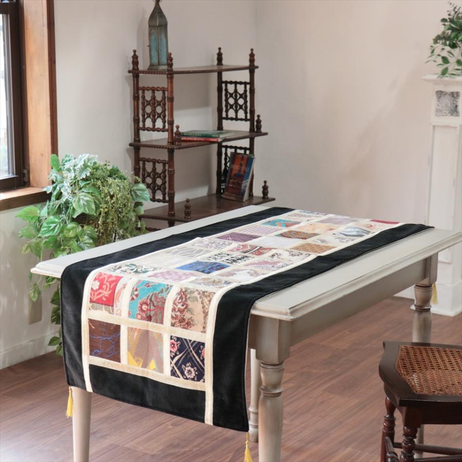 テーブルランナー　モザイクパッチワーク 142x50cmサイズ シュニール素材 |  | 01