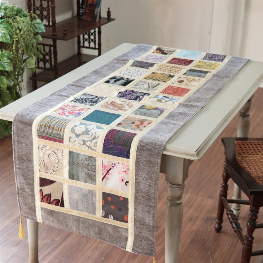 テーブルランナー　モザイクパッチワーク 142x50cmサイズ シュニール素材 | 