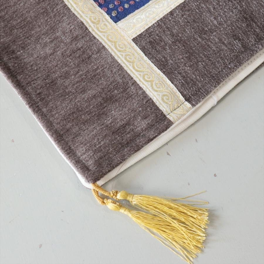 テーブルランナー　モザイクパッチワーク 142x50cmサイズ シュニール素材 |  | 03