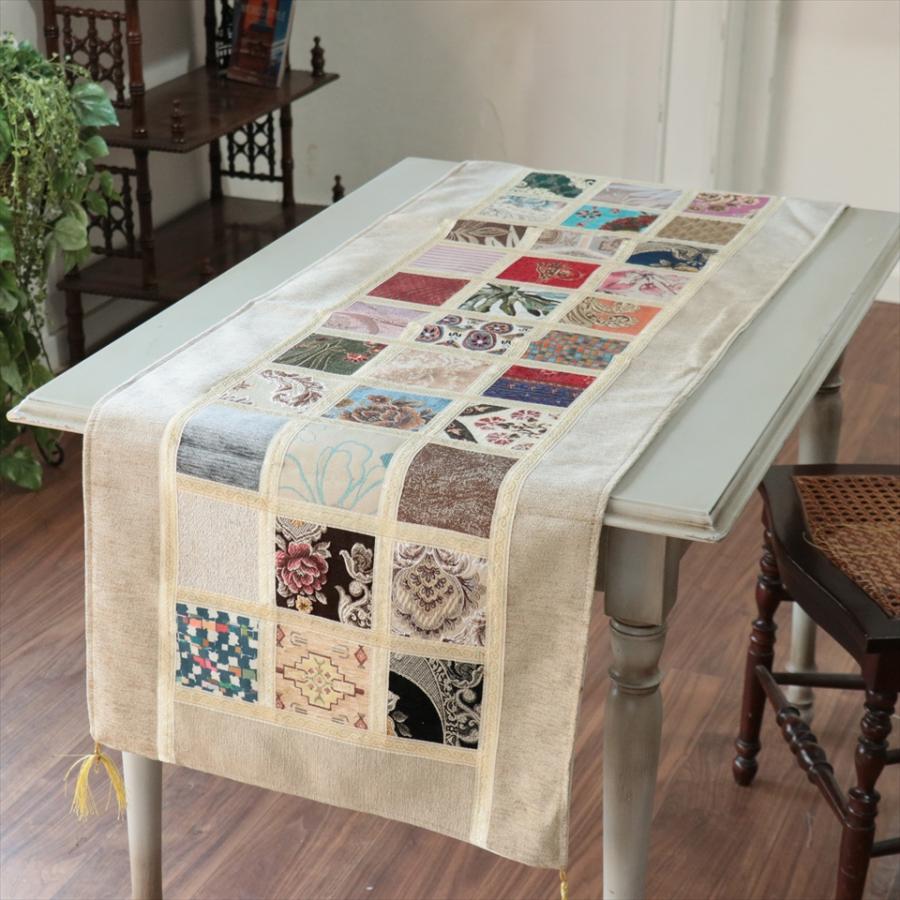 テーブルランナー　モザイクパッチワーク 142x50cmサイズ シュニール素材 | 