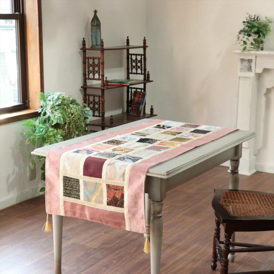 テーブルランナー　モザイクパッチワーク 142x50cmサイズ シュニール素材 |  | 01