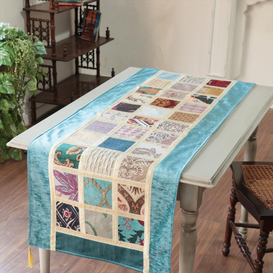 テーブルランナー　モザイクパッチワーク 142x50cmサイズ シュニール素材 | 