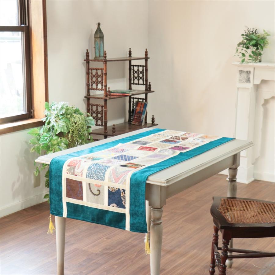 テーブルランナー　モザイクパッチワーク 142x50cmサイズ シュニール素材 |  | 01