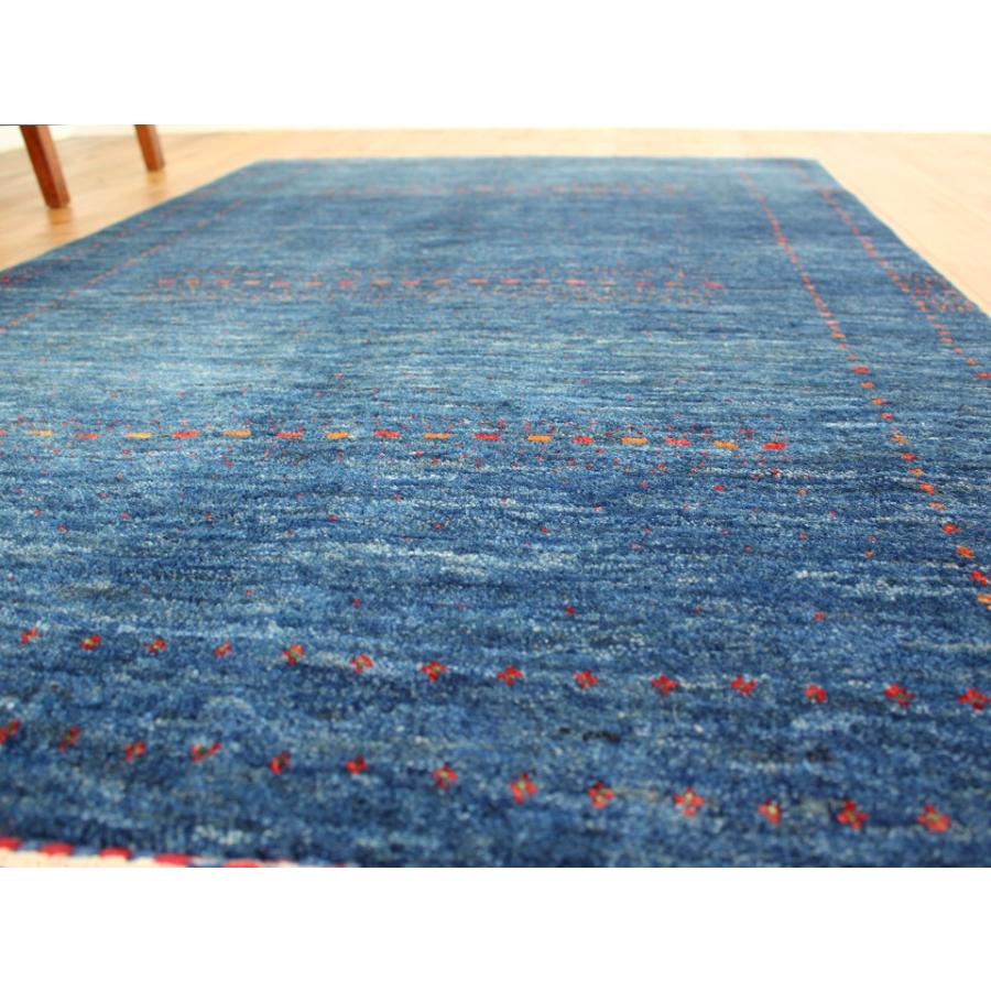 ギャッベ/ カシュカイ族の手織りラグ アクセントラグサイズ136×88cmブルーグラデーション ドットデザイン | ブランド登録なし | 03