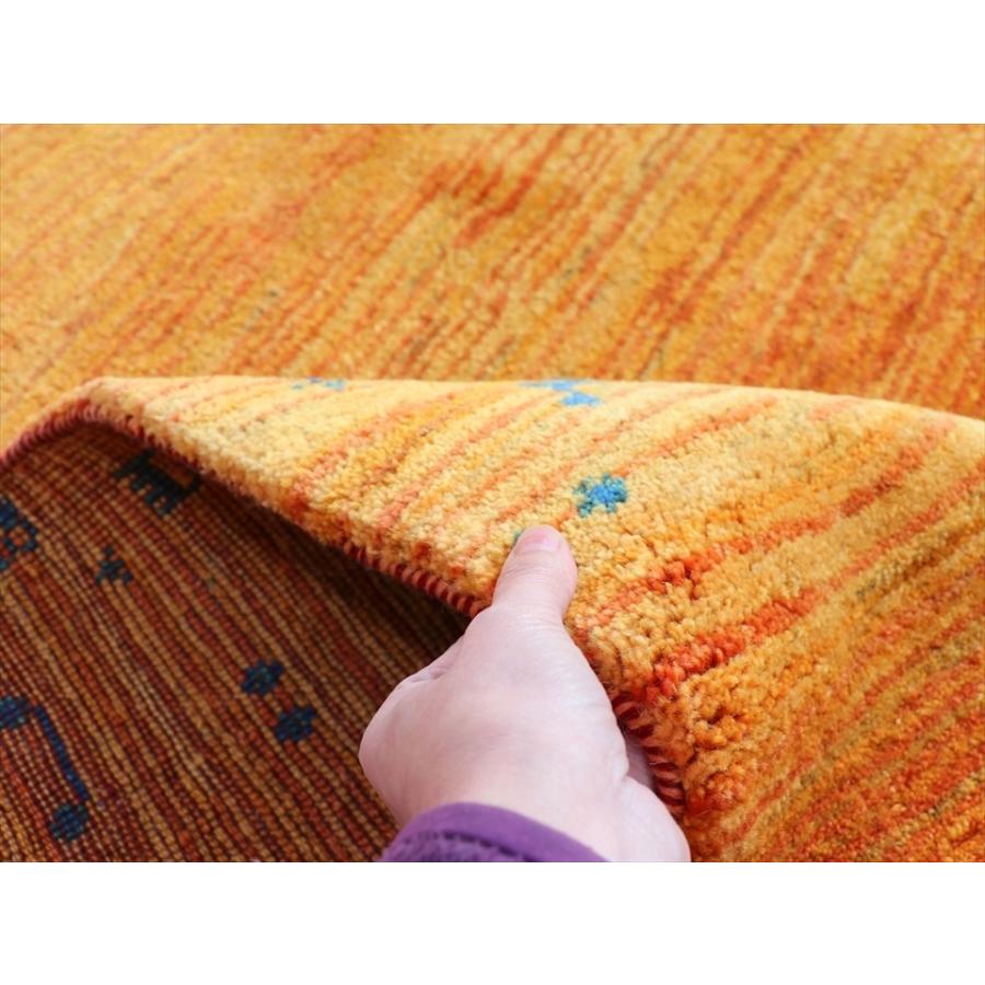 ギャッベ バナフシェ Gabbeh Banafsheh235x200cm オレンジグラデーション　小さな動物モチーフ | ブランド登録なし | 10