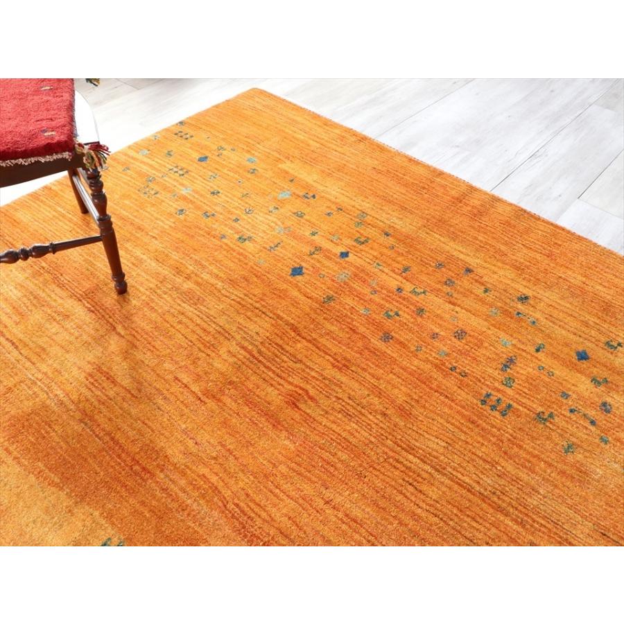 ギャッベ バナフシェ Gabbeh Banafsheh235x200cm オレンジグラデーション　小さな動物モチーフ | ブランド登録なし | 05