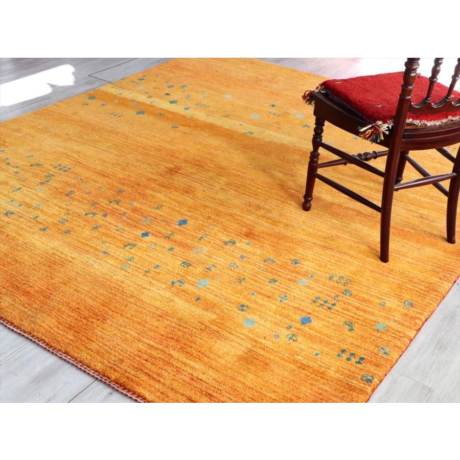 ギャッベ バナフシェ Gabbeh Banafsheh235x200cm オレンジグラデーション　小さな動物モチーフ | ブランド登録なし | 07