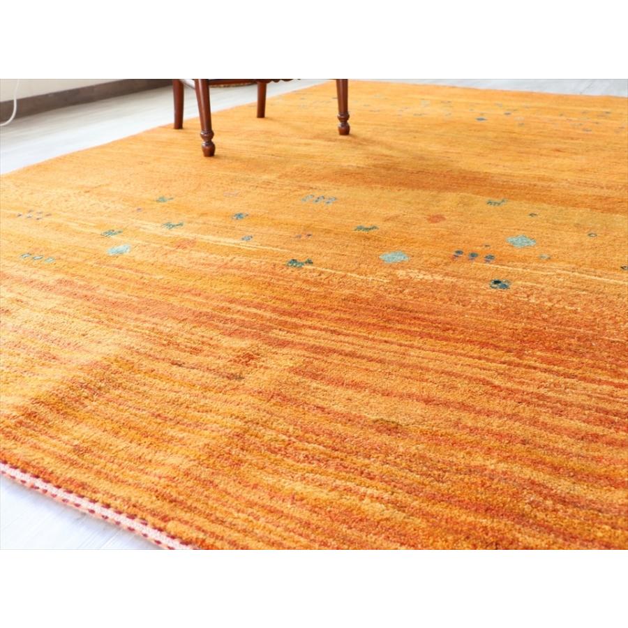 ギャッベ バナフシェ Gabbeh Banafsheh235x200cm オレンジグラデーション　小さな動物モチーフ | ブランド登録なし | 09