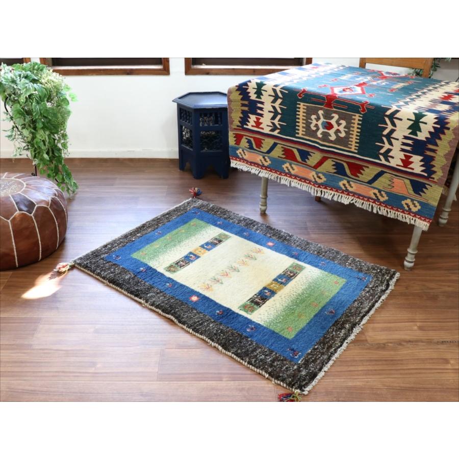 ギャッべ　玄関マット　イラン製手織りラグ　121x84cm ベージュ＆グリーン/ブルー＆ダークブラウン　タイル | ブランド登録なし | 01