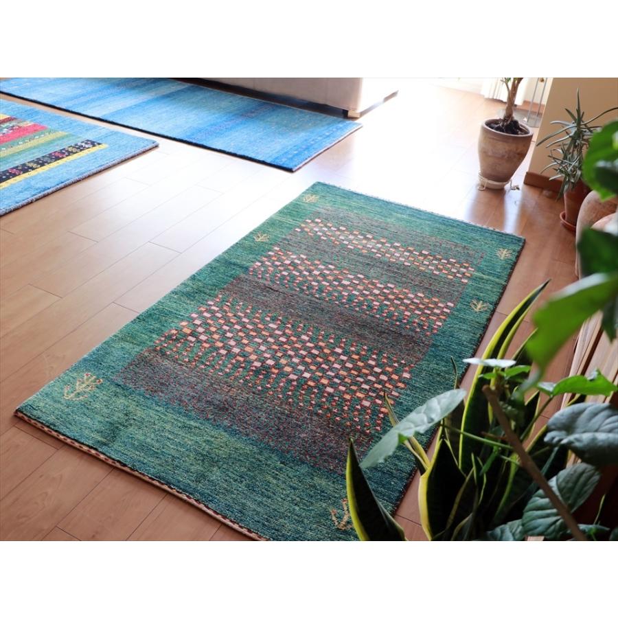 ギャッベ バナフシェ Gabbeh Banafsheh 165x92cm 明るいグリーン　小さな四角の抽象的なデザイン | ブランド登録なし | 01