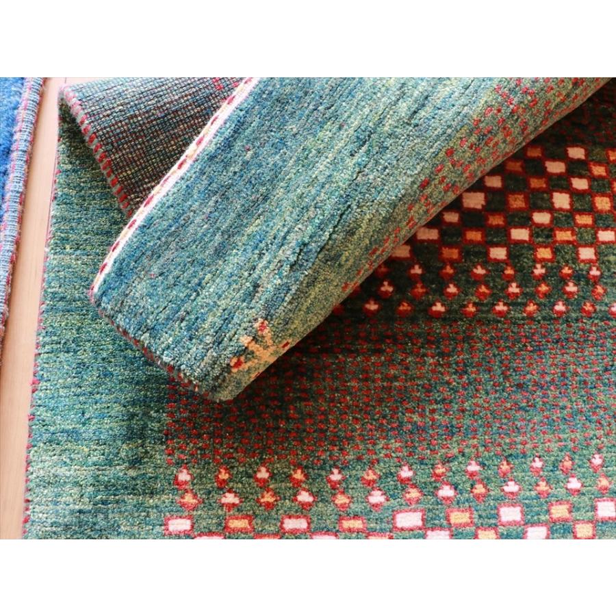 ギャッベ バナフシェ Gabbeh Banafsheh 165x92cm 明るいグリーン　小さな四角の抽象的なデザイン | ブランド登録なし | 06