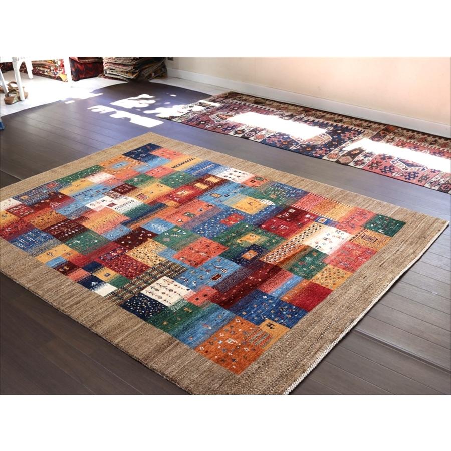 ギャッベ　緻密な織り　ノウバフト 192x148cm モザイクタイル　ベージュの縁 | ブランド登録なし | 03