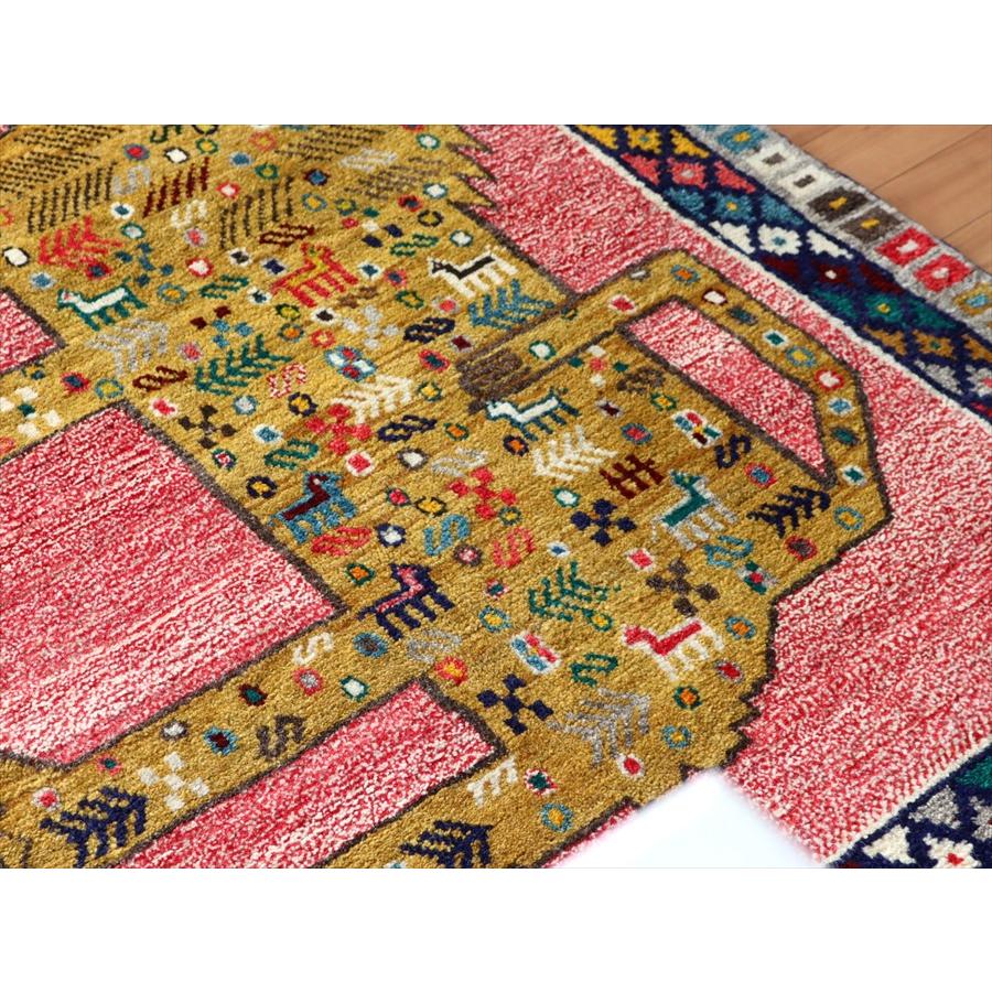 ライオンギャッベ カシュカイ族の手織りラグ 142x101cm 吠えるライオン | ブランド登録なし | 04