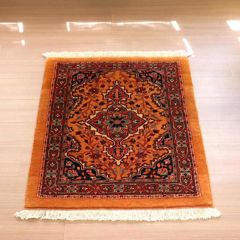 ギャッベ ルリバフ Luribaft 92x74cm 花ひらくメダリオン | ブランド登録なし