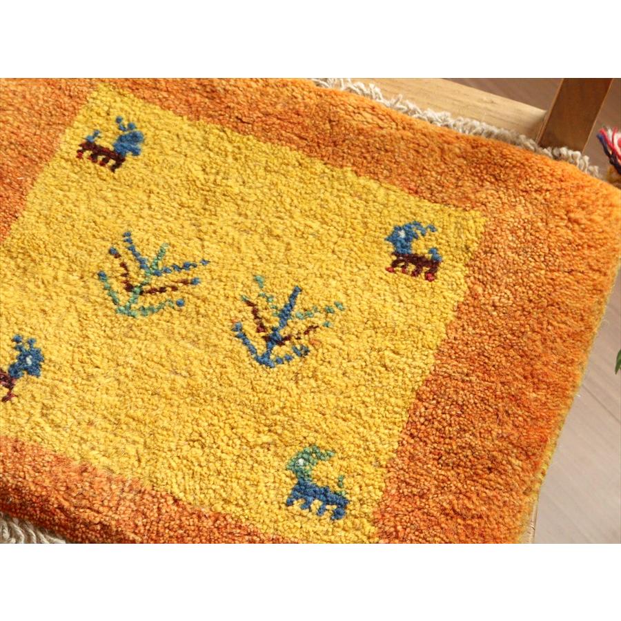 ギャッベ　座布団サイズ 38x43cm イラン南部ファルス地方 遊牧民の手織りラグ | ブランド登録なし | 03