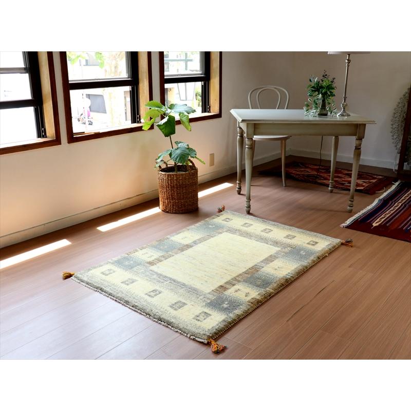 カシュカイ族の手織りラグ ギャッベ  142x94cm アイボリー&グレー | ブランド登録なし | 01