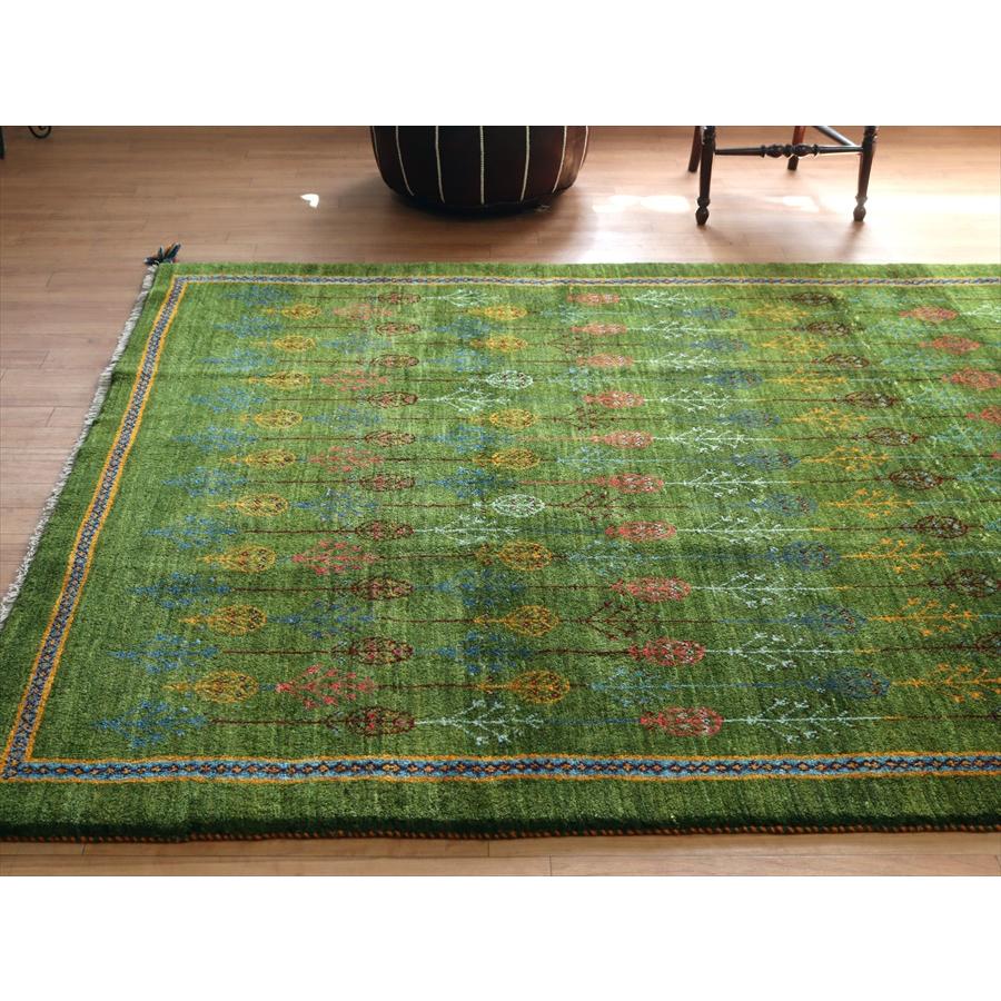 ギャッベ カシュカイ族の手織りラグ 230x167cm 連なる樹々 グリーン | ブランド登録なし | 02