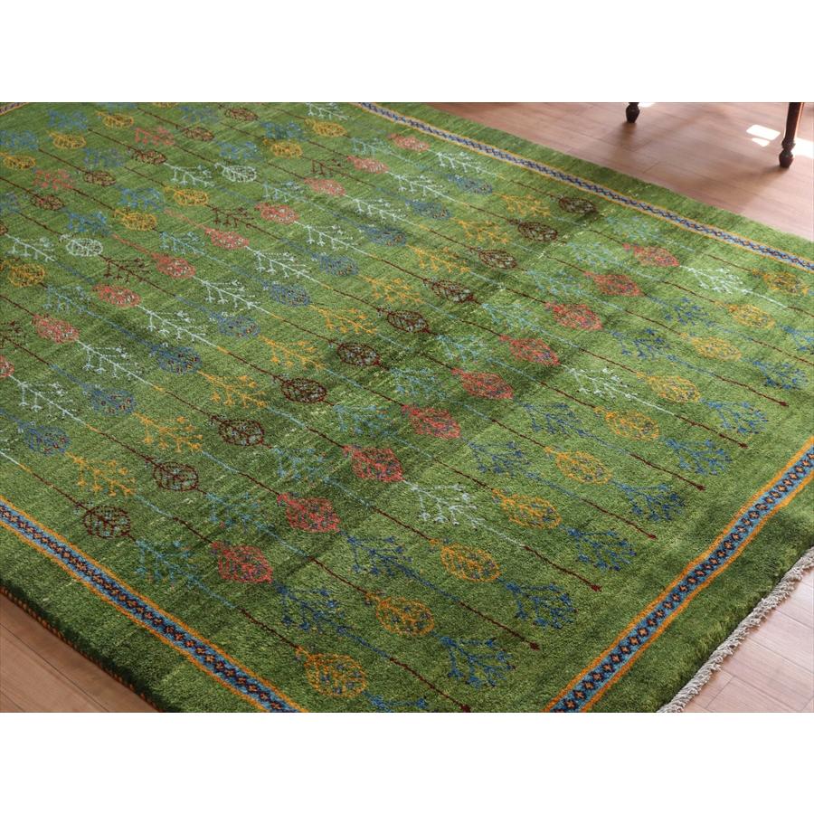 ギャッベ カシュカイ族の手織りラグ 230x167cm 連なる樹々 グリーン | ブランド登録なし | 03