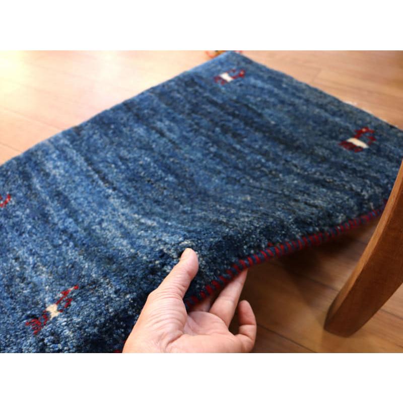 ギャッベ イラン産 手織り 61x45cm 無地ネイビーブルー | ブランド登録なし | 03