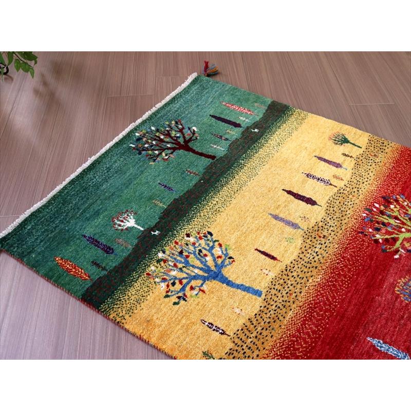 細かな織り ギャッベ カシュクーリ 130x85cm イエロー レッド ブルー　ザクロス山麓の風景 | ブランド登録なし | 03