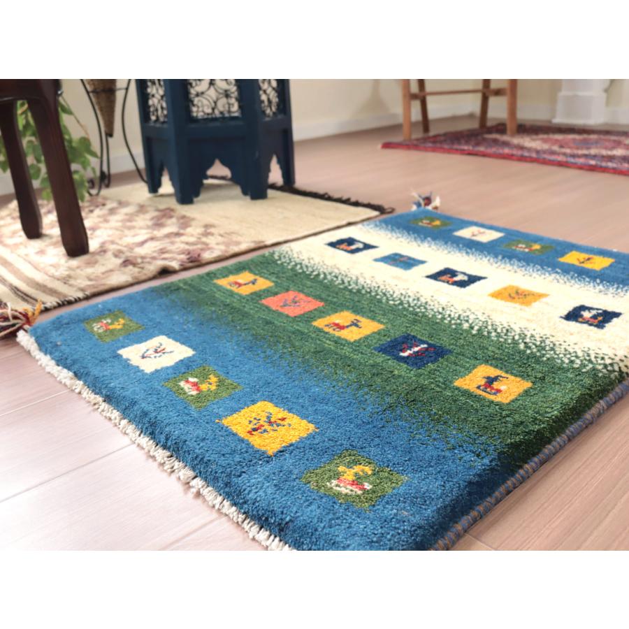 ギャッベ イラン直輸入　手織り 86×64cm ブルー グリーン　玄関マット |  | 03