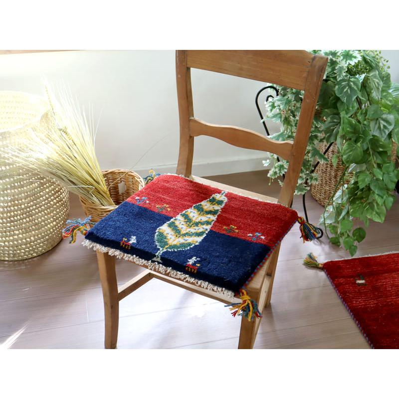 ギャッベ　座布団サイズ 36x41cm 大きなイトスギの木　イラン産手織りギャッベ | ブランド登録なし | 01